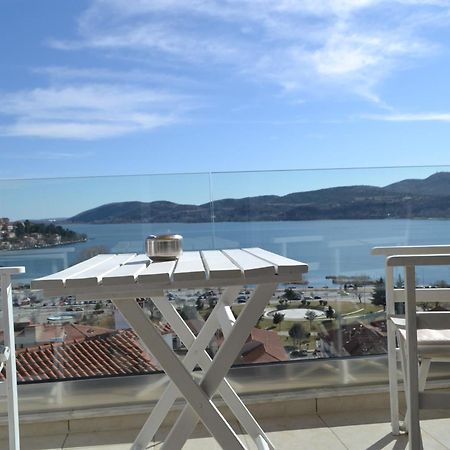 Calm Lake Balcony Castória Exterior foto